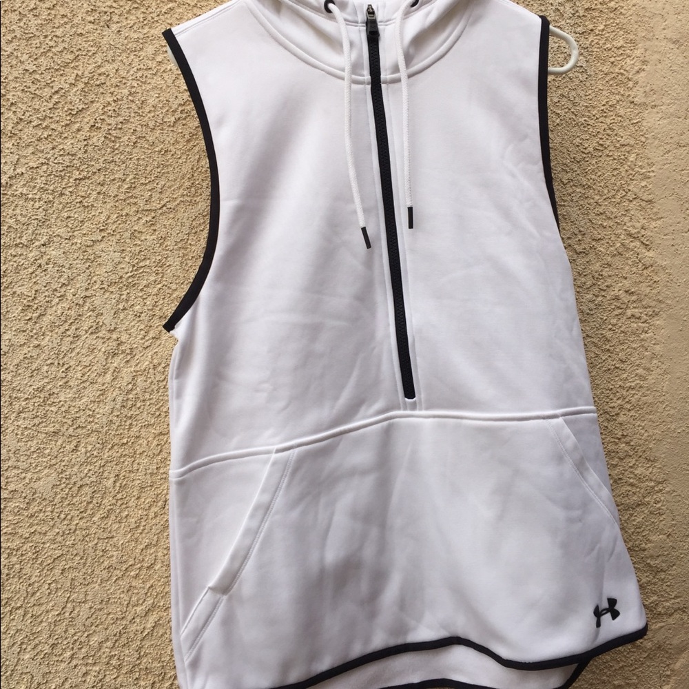 Under Armour sleeveless workout shirt!